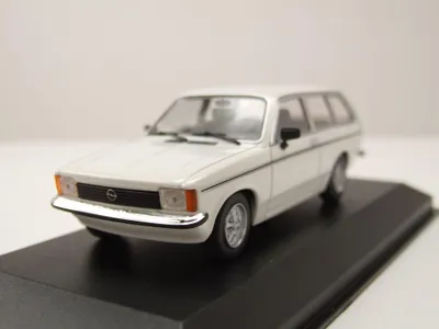 Produktbild von Maxichamps 940048111 Opel Kadett C Caravan L Kombi 1978 weiß 1:43