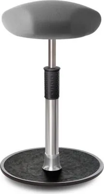 Produktbild von Sitz- Stehhocker Free Tall Triangel Gestrick Grau chrom /schwarz.