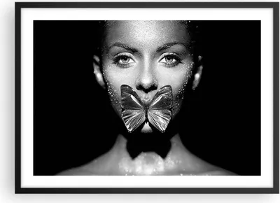 Produktbild von Gerahmtes Poster - Schwarzer Rahmen - Frau Schmetterling Mund - 70x50 cm - Wand Bild - Wanddeko - Wandbilder - Kunstposter - Wandposter - Bilderrahmen - Bilder - Kunstdruck - P2BAA70x50-4637