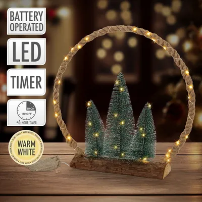Obrázek produktu pro ECD Germany LED jutový kruh s LED osvětlením 45x45x9,5 cm, dekorativní vánoční kruh z lana se 45 teplými bílými LED diodami, 3 jedličky