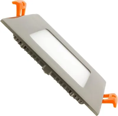 Produktbild von LED Einbaustrahler flach 6W Eckig SuperSlim Ausschnitt 105x105 mm Silber 3000K Warmweiß
