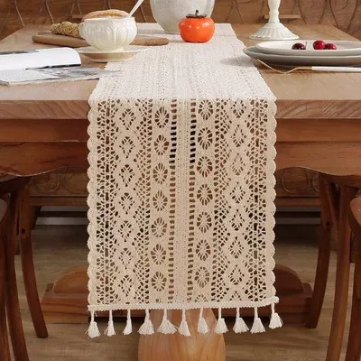 Produktbild von Kantige Tischläufer - Boho Baumwollläufer - 160x30cm - Rustikale Tischdekoration - Mit Bommeln - Für Hochzeit, Brautbad