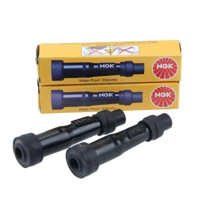 Image de NGK Cosse de bougie d'allumage, jeu de 2 SD05F 5kOhm antiparasité droit pour vélomoteur & moto
