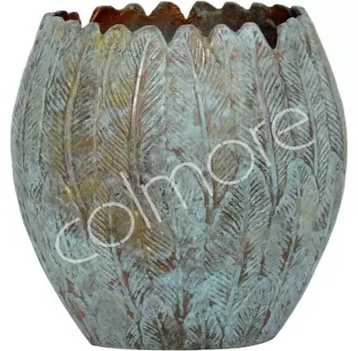 Productafbeelding van Vase ALU RAW/PATINA, afmetingen 21x16x21
