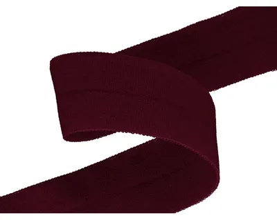 Falzgummi 20mm in Bordeaux hochelastisch – Faltgummi Schrägband Detailansicht.