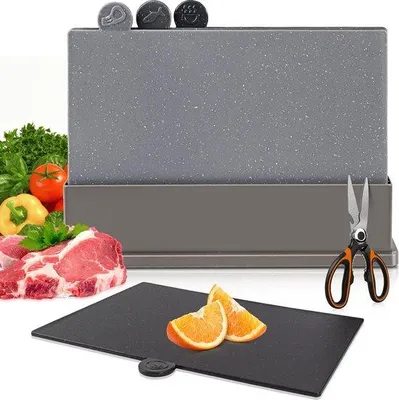 Produktbild von Famanu Schneidebrett-Set mit Halter - Hygienisch und funktional - 4-teilig
