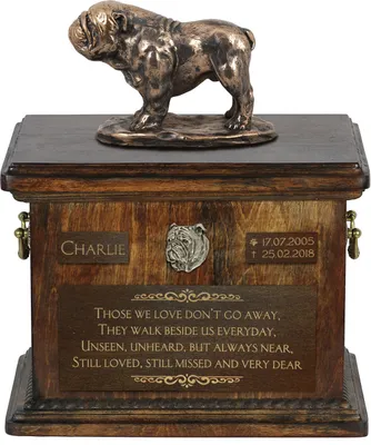 Produktbild von Bulldogge - Eine Urne für die Asche eines Hundes, eine Urne mit einer Statue, eine personalisierte Hundeurne von der Marke Art-Dog.