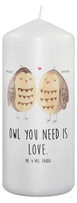 Produktbild von Mr. & Mrs. Panda Kerze Eulen Liebe 19 x 8 cm - Weiß - Geschenk, Bedruckte, Eule, Erinnerungskerze, Blockkerze, Erinnerungslicht, Hochzeit Spruch, Freundin, Stumpenkerze