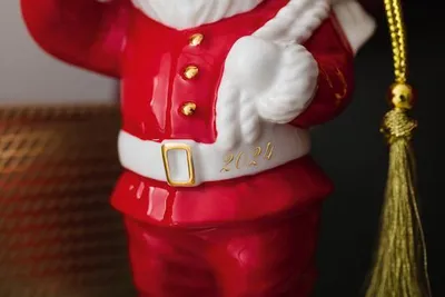 Obrázek produktu pro Villeroy & Boch Christmas Classics Ozdoba Santa 10,4cm
