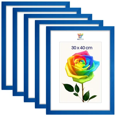 Obrázok produktu pre MG Design, súprava 5 kusov rámov na obrázky, 30 x 40 cm – fotorámiky s modrým dreveným rámom a nárazuvzdorným akrylovým sklom, vhodné na zavesenie aj na postavenie (vertikálne aj horizontálne)