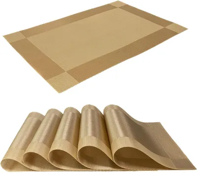 Produktbild von 6er Set Tischmatten aus PVC in Gold - 45 x 30 cm - abwischbare und hitzebeständige Untersetzer für Küche und Esstisch