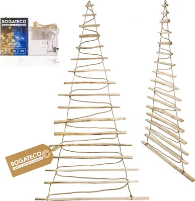 Produktbild von Wanddeko Weihnachtsbaum – weihnachtliche Boho Deko aus Haselnussholz – Ohne Deko / groß