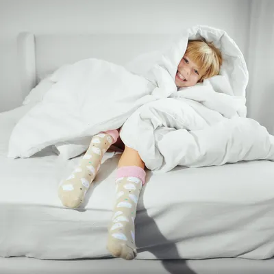 Produktbild von ZOOKSY Weihnachten Socken für Jungen und Mädchen MARSHMALLOWS Weihnachtssocken mit Marshmellow-Motiv, 24-29
