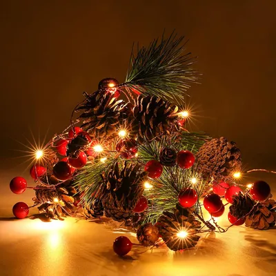 Produktbild von Weihnachtsgirlande mit Lichtern, rote Beeren, Kiefernzapfen, 6,5 Fuß, 20 LED-Lichterkette, batteriebetrieben, LED-Lichterkette, Weihnachtsdekoration für den Innenbereich, für den Kaminsims zu Hause, Weihnachtsdeko