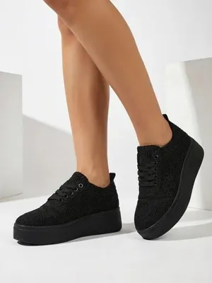 Produktbild von Schwarze Sneaker mit hoher Plateausohle, Größe 40
