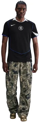 Productafbeelding van Nike T-shirts, model HM3202, kleur: zwart