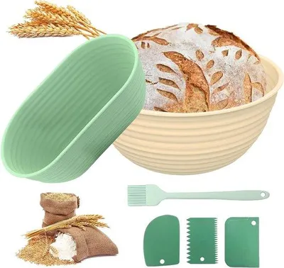 Produktbild von Famanu Silikon Gärkorb Set 2-teilig - ovales Brotbackkorb 26 cm + runder Brotbackkorb 23,5 cm - inklusive 3 Teigschaber
