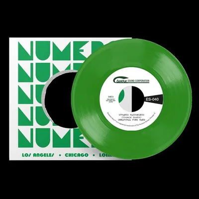 Immagine prodotto di Strange Happenings (col. Vinile)