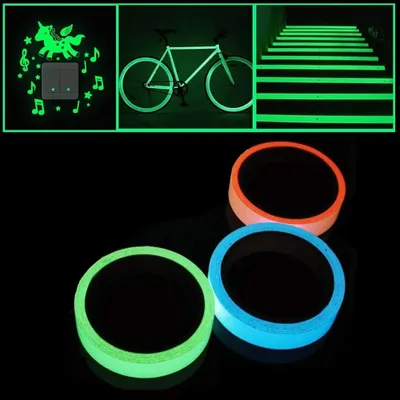 Productafbeelding van Fluorescerende Tape - 10mm x 5m - Waterdicht - Slijtvast - Voor Decoraties - Veilig voor Elk Oppervlak - Hoogwaardige PET Materialen - Lichtgevende Tape