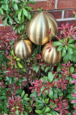Produktbild von Rosenkugel 3er Set 15-10-10 cm Edelstahl gold matt gebürstet mit Stab 80 cm