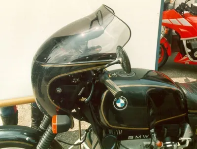 Produktbild von MRA Tourenscheibe, passend für BMW R 60/75/80/90/100 S Cockpit, rauchgrau