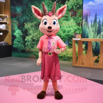 Produktbild von Rosa REDBROKOLY Reh Maskottchen kostüm gekleidet in ein Hemd und Fußkettchen