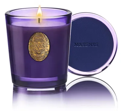 Image de Bougie parfumée lavande et agrumes, 260g. Cire de soja, durée de combustion de 55 heures dans son contenant en verre