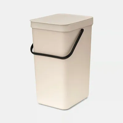 Zdjęcie produktu dla Brabantia - Kosz do segregacji Sort & Go 16L Soft Beige