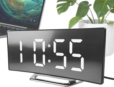Productafbeelding van Digitale Wekker - LED Klok - Tijd Management - Oogvriendelijk Display - 17 cm - Wit