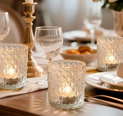 Produktbild von Theelichthalter Glas, 12 Stück, transparent mit Diamantmuster, für Tischdekoration