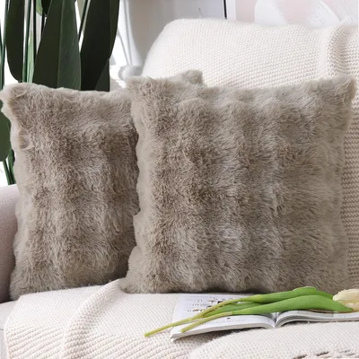 Productafbeelding van Set van 2 zachte, pluizige sierkussenhoezen van korte wollen velours in een luxe stijl, geschikt voor de bank en slaapkamer, kleur taupe, 60 x 60 cm