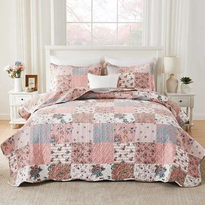 Produktbild von Unyqoos® Patchwork-Tagesdecke 230×230 cm, Mikrofaser, wendbar Pastell-Blumenprint, inkl. 2 Kissenbezüge 50×75 cm, ultraschall-gesteppt, leicht & atmungsaktiv für Doppelbett und Sofa