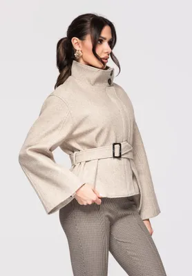 Produktbild von Ombre Damenjacke in kürzerer Länge mit leicht ausgestellter Silhouette beige L