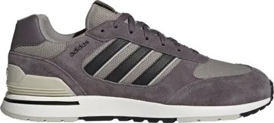 Produktbild von Adidas Run 80s Sneaker im klassischen 80er-Jahre-Design für Alltag und Sport
