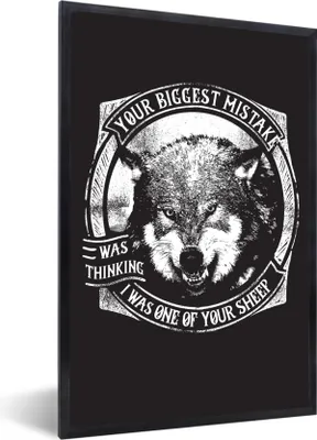 Produktbild von MuchoWow® MuchoWow® Gerahmtes Poster Wolf - Retro - Schwarz - Weiß 20x30 cm - Poster mit zchwarzem Bilderrahmen - Drucken - Bilder Poster im Rahmen
