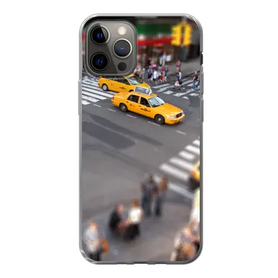 Produktbild von MuchoWow® Handyhülle Schutzhülle Hülle für iPhone 13 Pro New York - Amerika - Taxi Silikon Softcase Handy Hülle - Handy-Tasche