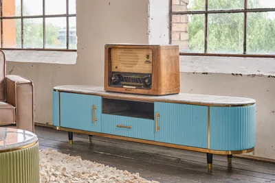 Produktbild von KAWOLA Lowboard MARIA TV-Bank Marmorplatte Kunstleder hellblau