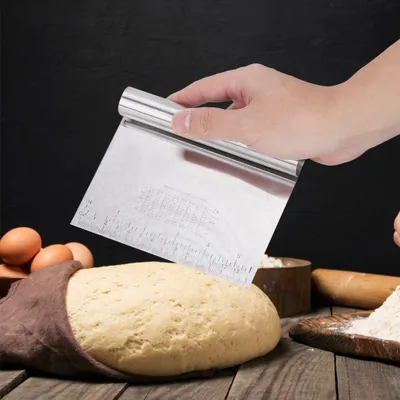 Zdjęcie produktu dla 2-częściowy zestaw przyborów kuchennych ze stali nierdzewnej: łopatka do ciasta, foremki do ciastek i narzędzie do pieczenia