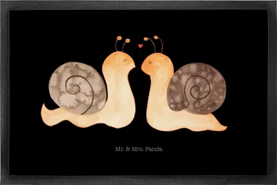 Produktbild von Mr. & Mrs. Panda Schmutzfangmatte Schnecken Liebe 50 x 75 cm - Schwarz - Geschenk, Sauberlaufmatte, Freundin, Paar, glücklich, Fussmatte, Fußabtreter, fußmatte, Verliebt