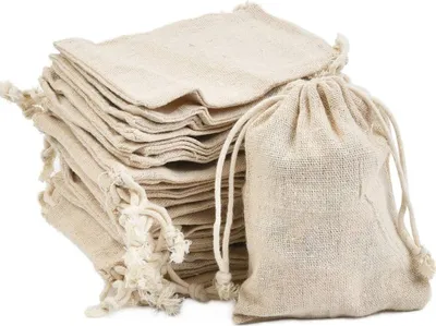 Produktbild von 30 Stück Baumwolle Säckchen Kleine Baumwollsäckchen Beutel mit Kordelzug 10*8 cm Stoffbeutel Natur Säckchen Schmuckbeutel Geschenksäckchen für Schmuck, Hochzeit, Party, Feiern, Weihnachten