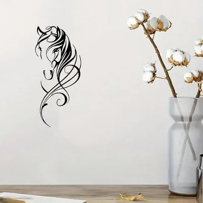 Productafbeelding van Unyqoos® Metalen paardenwanddecoratie – minimalistisch lijnendesign, roestbestendig metaal, rustieke uitstraling, ongeveer 15 x 30 cm, geschikt voor woonkamers, slaapkamers en keukens