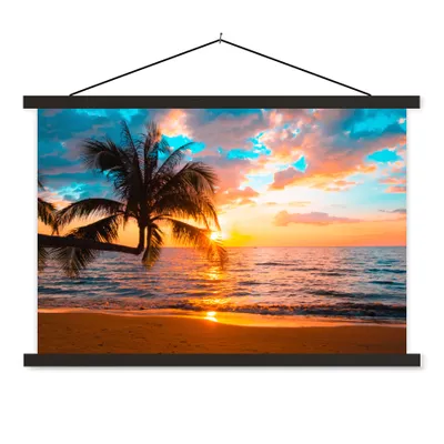 Produktbild von MuchoWow® Textilposter Palme - Sonnenuntergang - Horizont - Strand - Meer - Tropisch 60x40 cm mit schwarzem Rahmen - Hölzernes