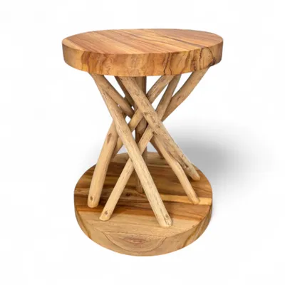 Produktbild von Holz Beistelltisch – Holzhocker Couchtisch – Handgefertigt – Verzweigt aus Suar- und Teakholz – 50x40x40 cm