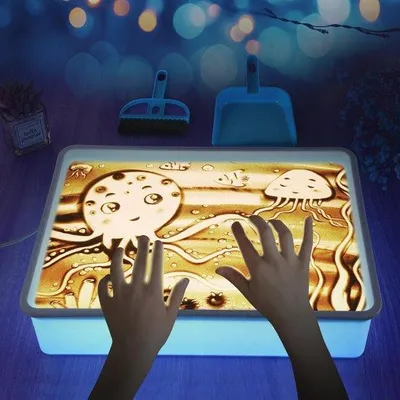 Produktbild von Famanu Sandspielzeugset mit Lichtbox und Natur-Sand für Kinder ab 3 Jahren