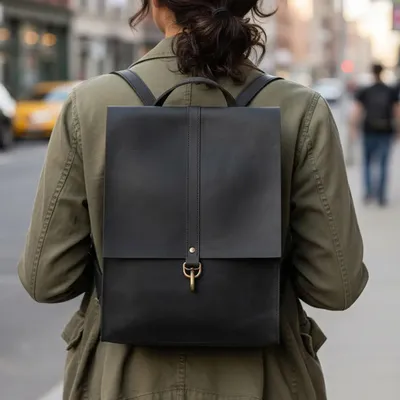 Immagine prodotto di Zaino da donna Belveder, in vera pelle, elegante zaino in pelle per laptop da 15,6 pollici, zaino da lavoro modello DR55