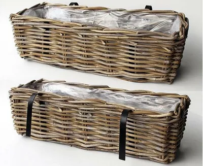Produktbild von Balkonový truhlík z ratanu s držákem 60 cm balkonový koš na květináče