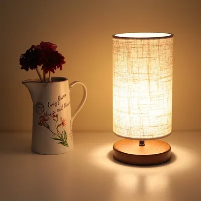 Immagine prodotto di Opviq, lampada da tavolo di alta qualità, color crema, altezza 31 cm | 100% PVC, base in MDF, paralume: 24 x 15 cm, portalampada: 1 x E14 max. 40 W | Design scandinavo, elegante e funzionale.