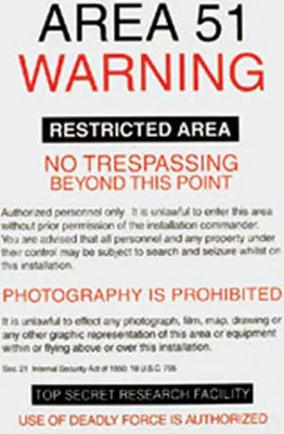 Produktbild von Empireposter Poster 'Area 51' Aliens Warnschild, 61 x 91,5 cm