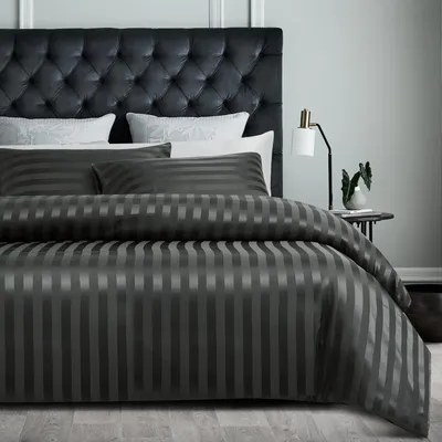 Immagine prodotto di Set di lenzuola 155x220 cm, grigio, in microfibra satinata, a righe, con cerniera