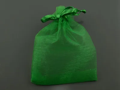 Produktbild von Vintageparts Organzasäckchen Smaragdgrün 9 x 7 cm, 10 Stück